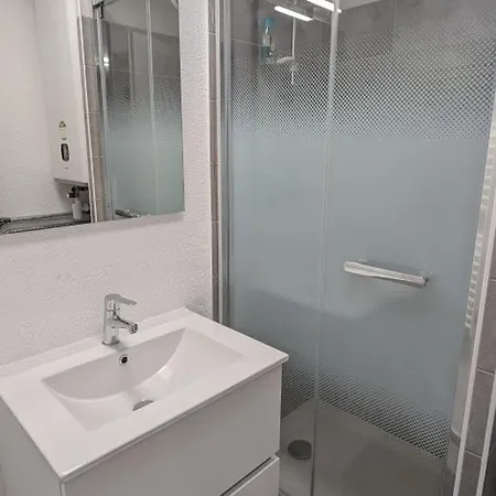 Confortable A Prapoutel Pour 3 Personnes Avec Balcon - Fr-1-557-135 Les Adrets